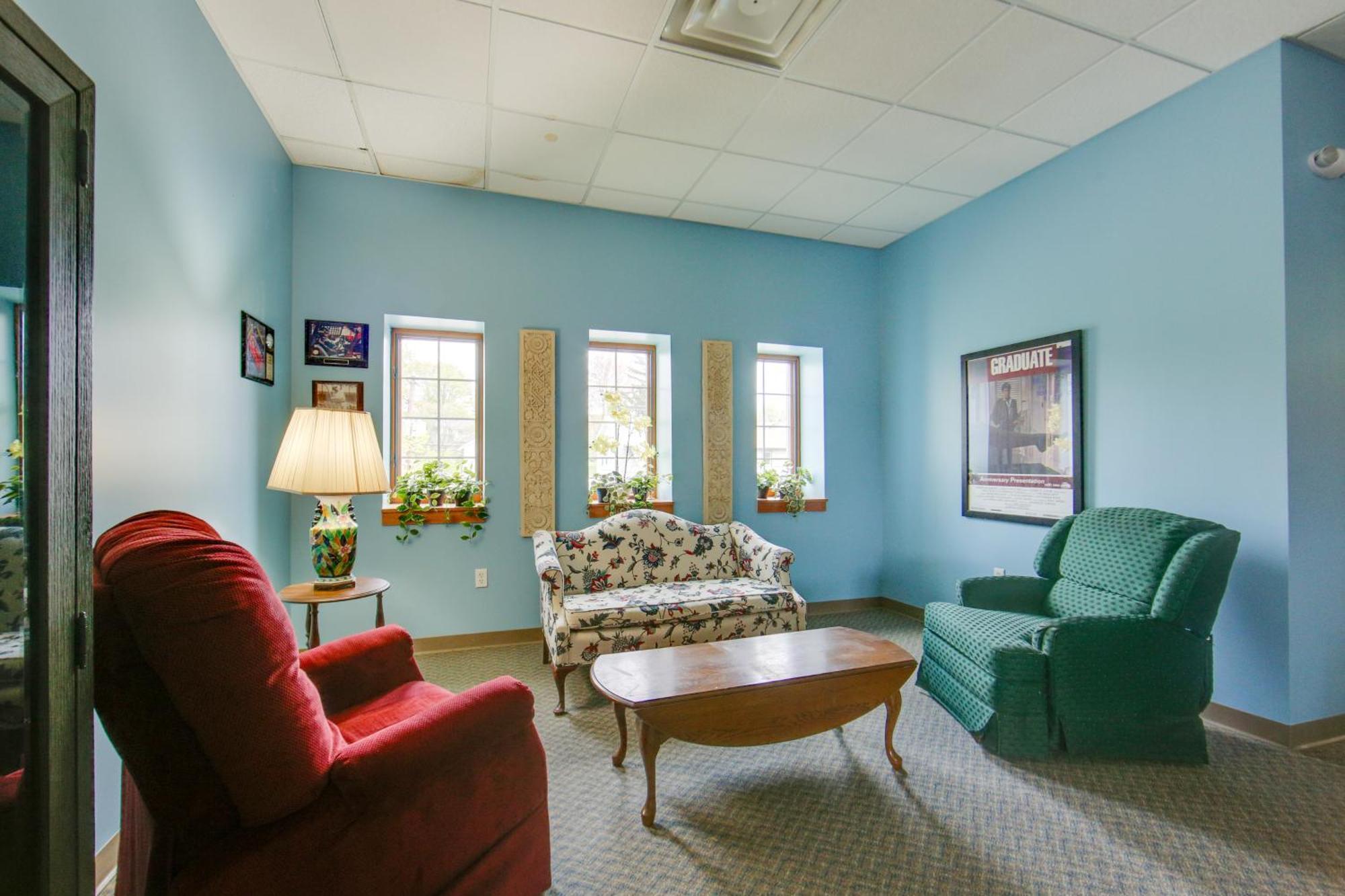 Cozy With Shared Amenities New Kensington